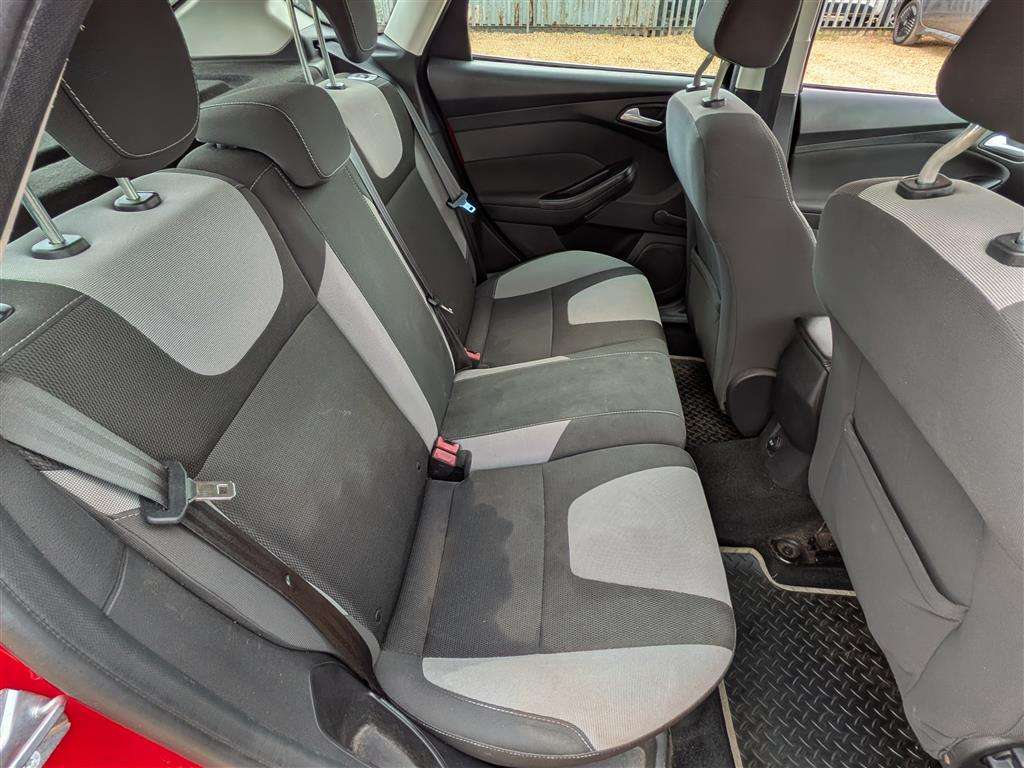 <p>2014 FORD FOCUS ZETEC NAV ECONETIC</p>