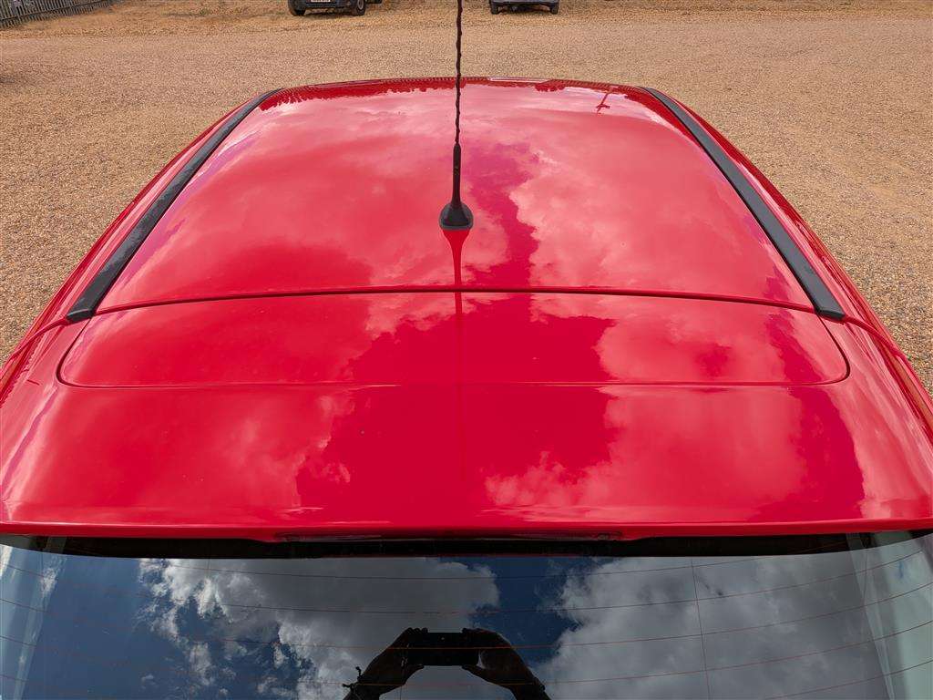 <p>2014 FORD FOCUS ZETEC NAV ECONETIC</p>