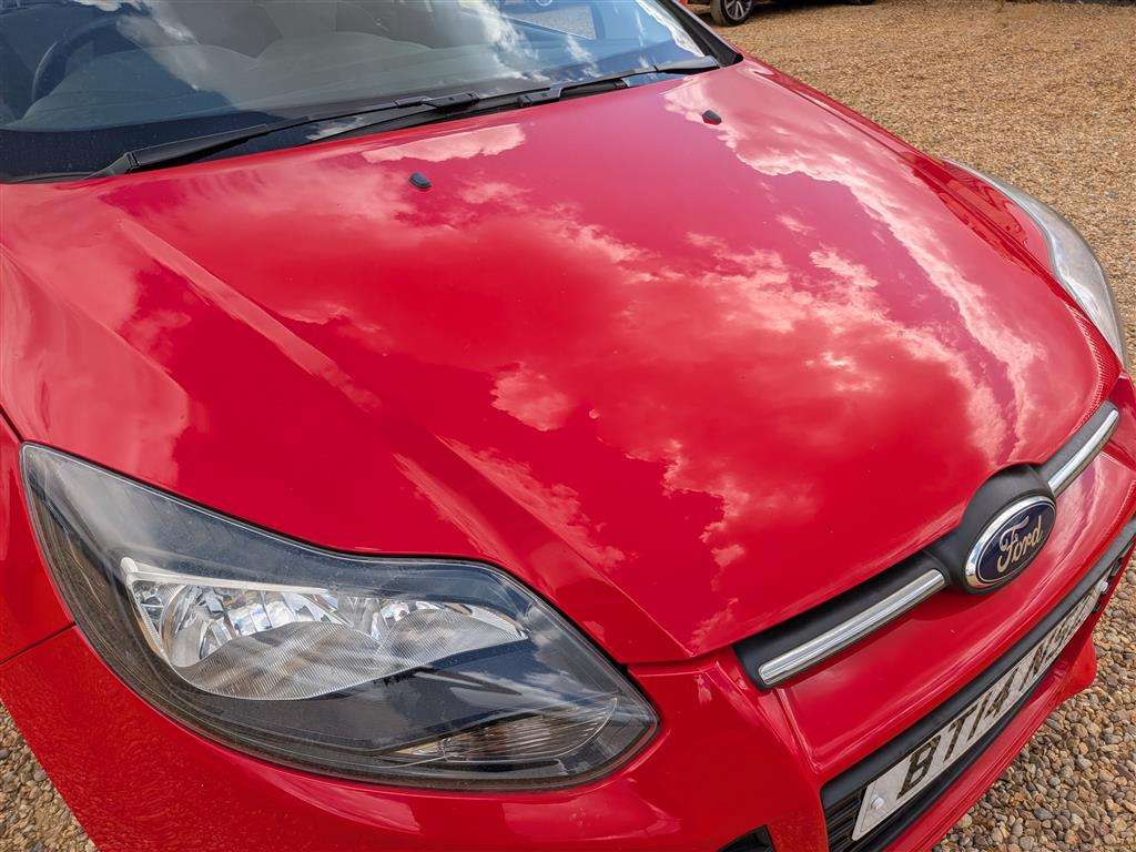 <p>2014 FORD FOCUS ZETEC NAV ECONETIC</p>
