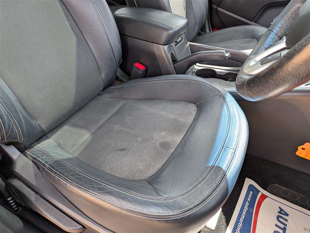<p>2012 KIA SPORTAGE 2 CRDI</p>
