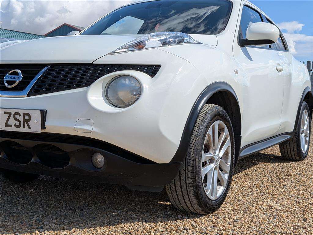<p>2013 NISSAN JUKE ACENTA PREMIUM</p>