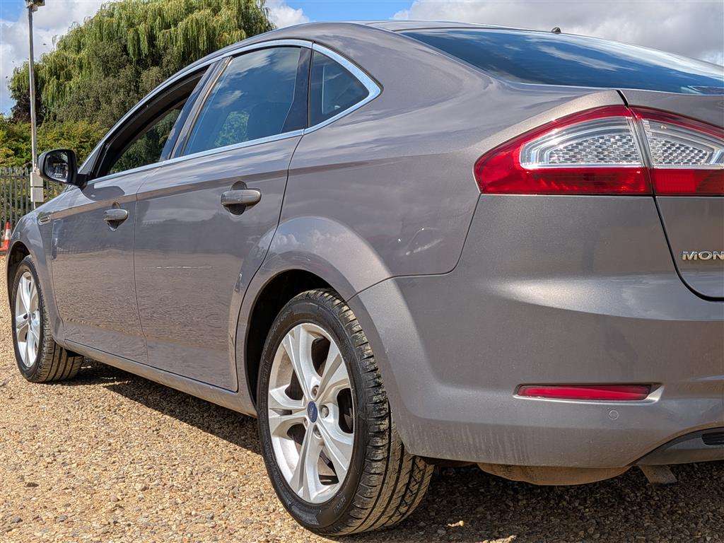 <p>2011 FORD MONDEO TITANIUM X</p>