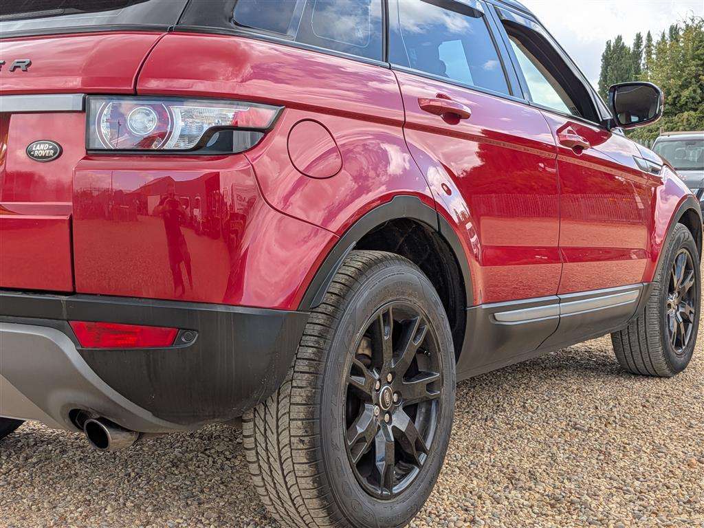 <p>2013 LAND ROVER RANGE ROVER EVOQUE PURE T</p>