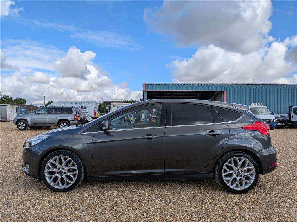 <p>2017 FORD FOCUS TITANIUM X</p>