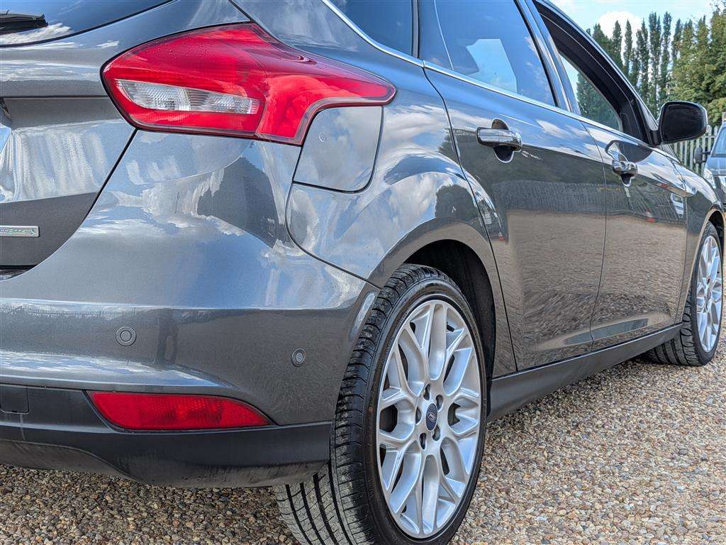 <p>2017 FORD FOCUS TITANIUM X</p>