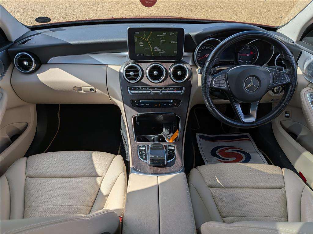 <p>2015 MERCEDES-BENZ C250 SPORT PREMIUM + BLUE</p>