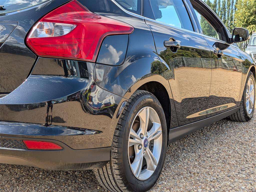 <p>2014 FORD FOCUS ZETEC TDCI</p>