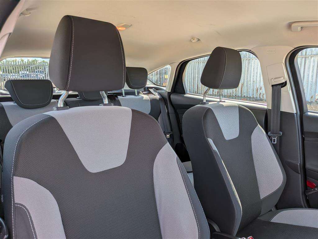 <p>2014 FORD FOCUS ZETEC TDCI</p>