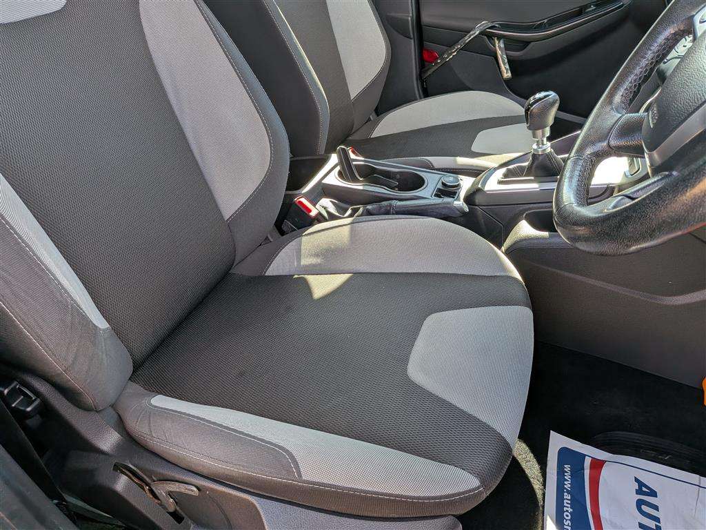 <p>2014 FORD FOCUS ZETEC TDCI</p>