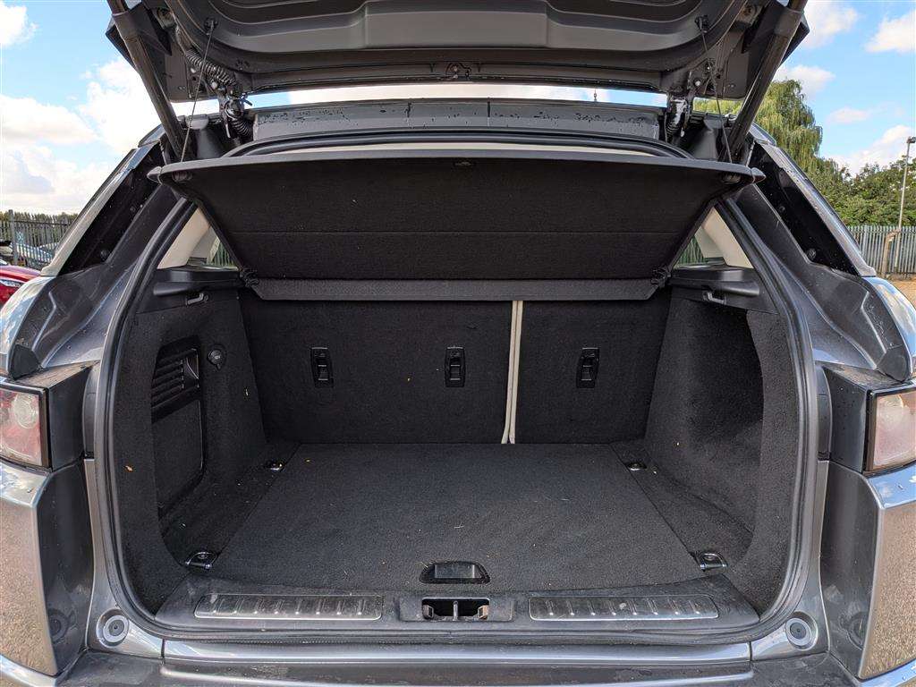 <p>2015 LAND ROVER RANGE ROVER EVOQUE AUTOBI</p>