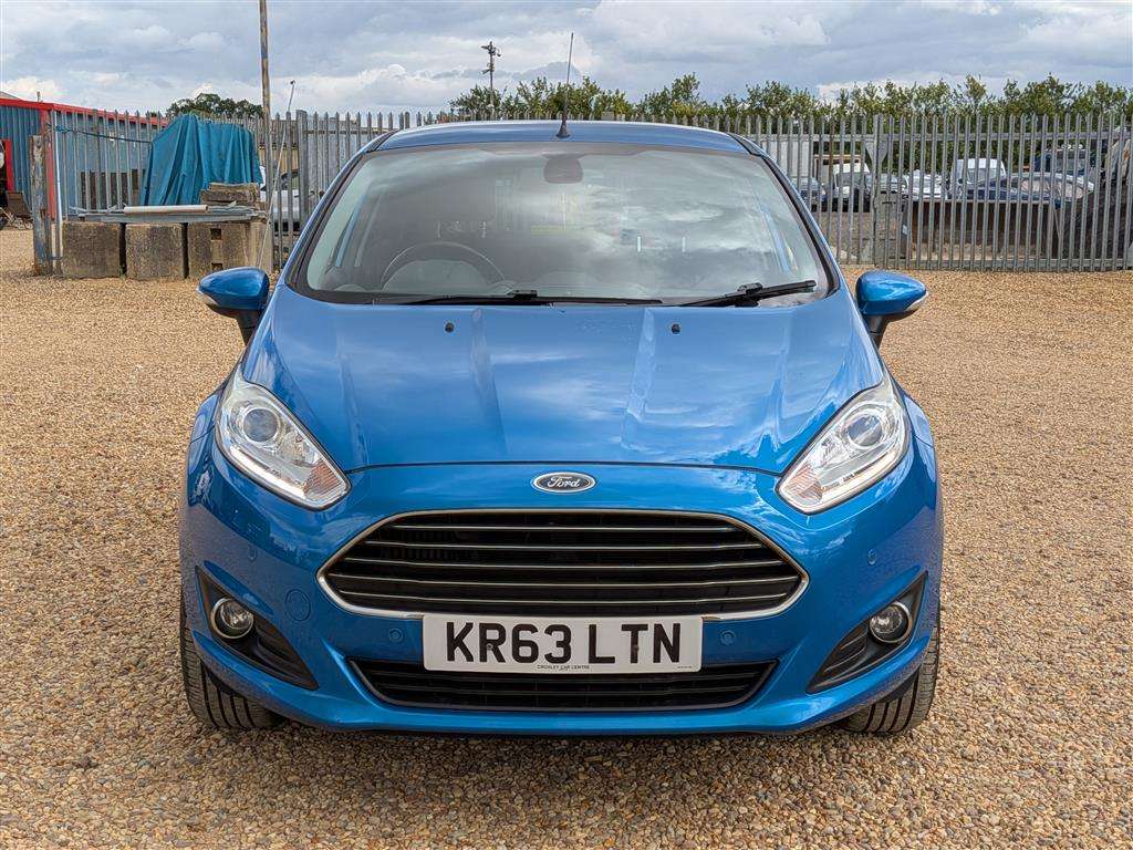 <p>2013 FORD FIESTA TITANIUM</p>