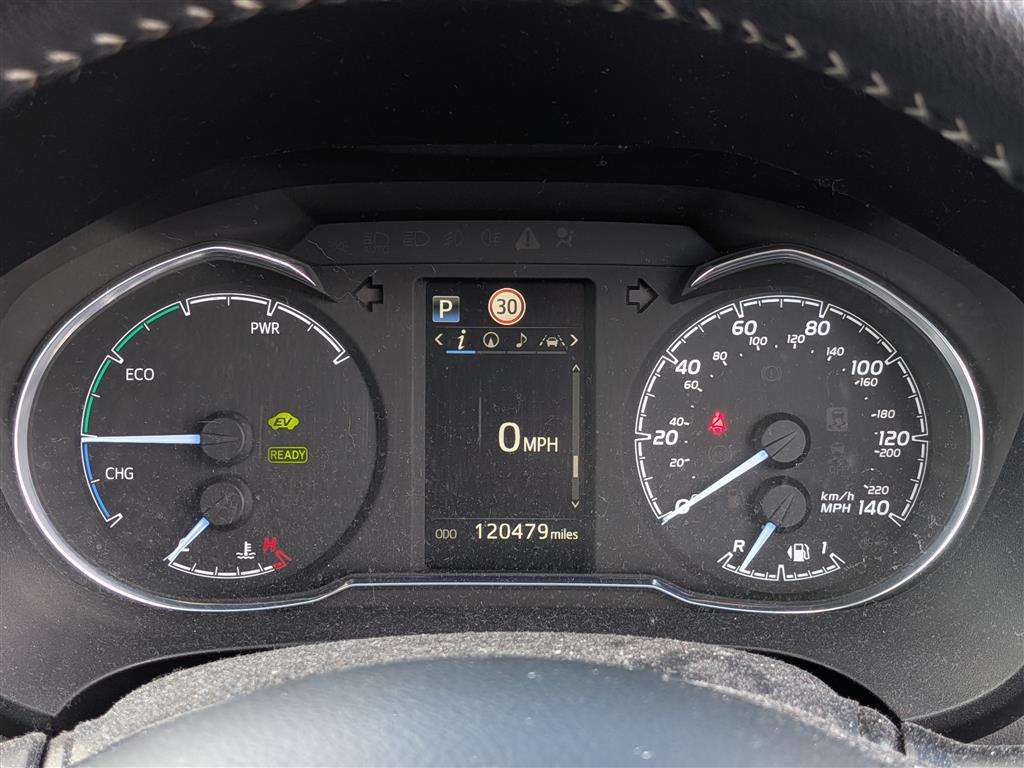 <p>2017 TOYOTA YARIS ICON TECH HYB VVT-I</p>