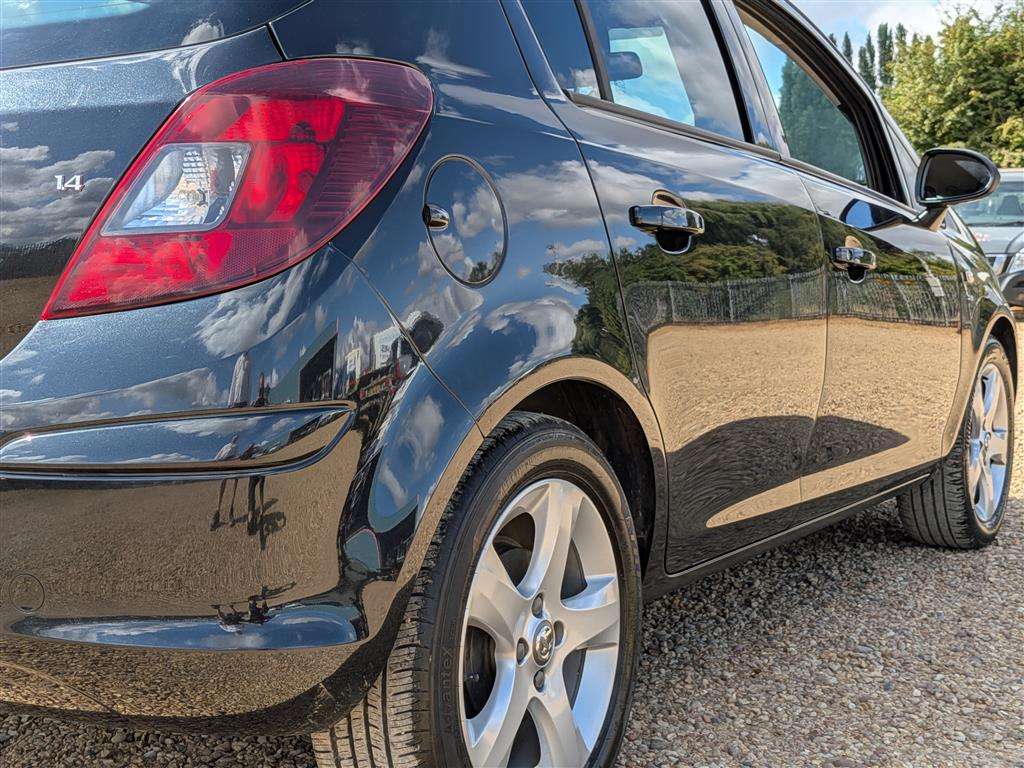 <p>2013 VAUXHALL CORSA SXI AC</p>