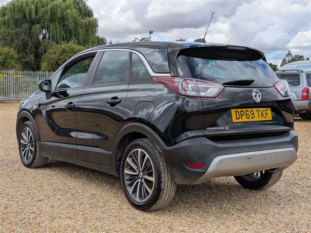 <p>2019 VAUXHALL CROSSLAND X ELITE NAV</p>