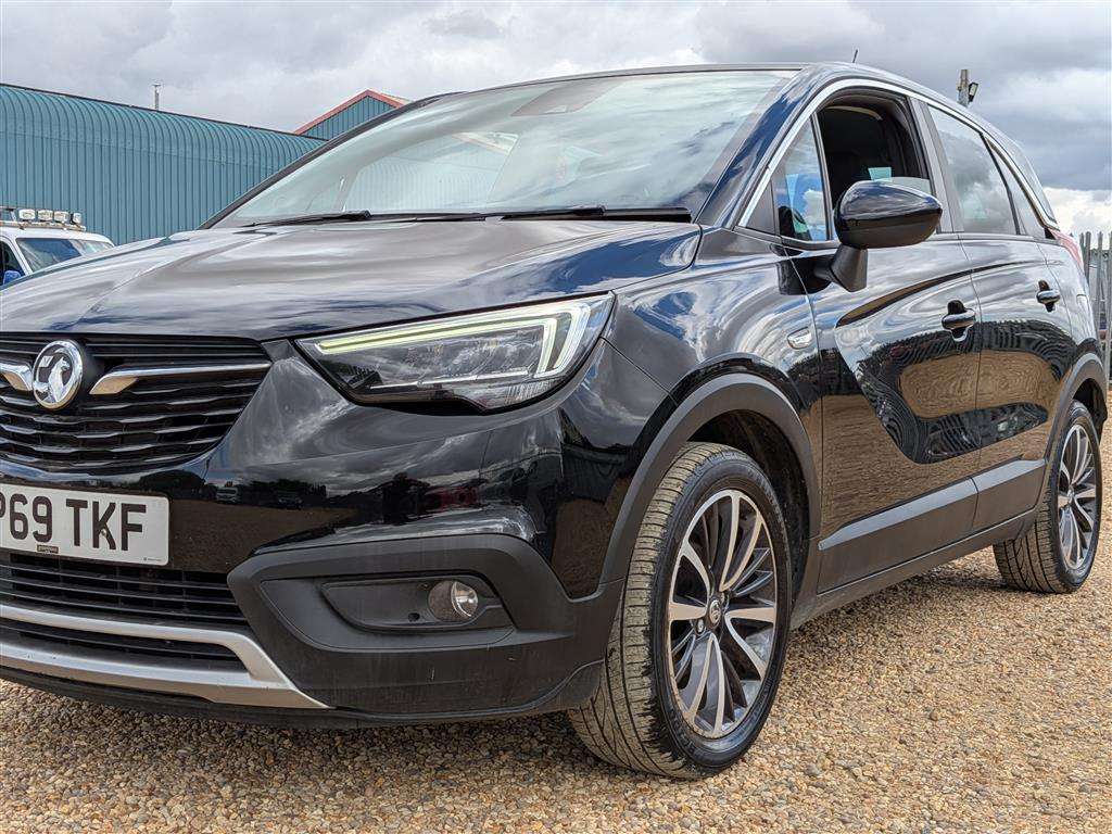 <p>2019 VAUXHALL CROSSLAND X ELITE NAV</p>