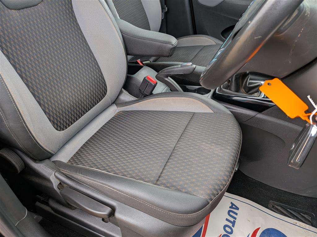 <p>2019 VAUXHALL CROSSLAND X ELITE NAV</p>