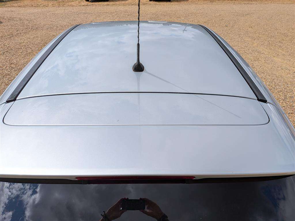 <p>2011 FORD FOCUS ZETEC 125</p>