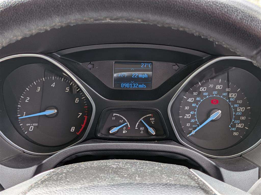 <p>2011 FORD FOCUS ZETEC 125</p>