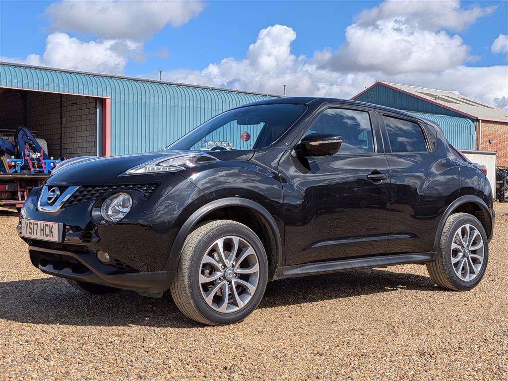 <p>2017 NISSAN JUKE TEKNA DCI</p>