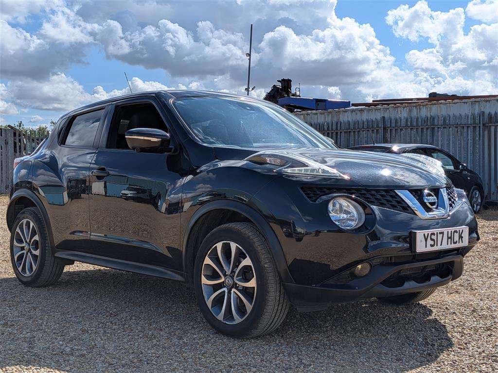 <p>2017 NISSAN JUKE TEKNA DCI</p>