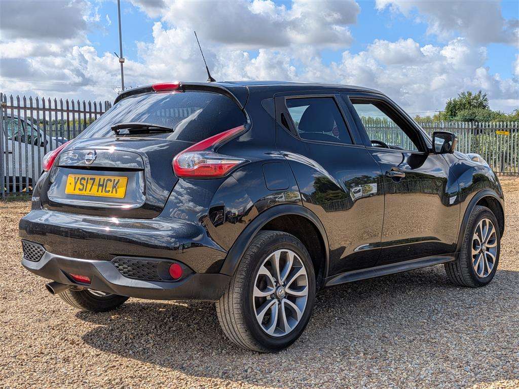 <p>2017 NISSAN JUKE TEKNA DCI</p>