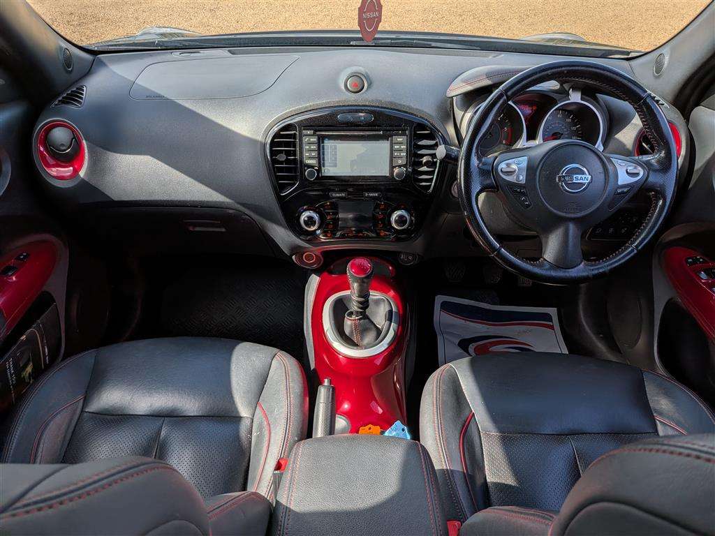 <p>2017 NISSAN JUKE TEKNA DCI</p>