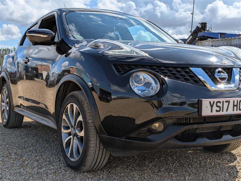 <p>2017 NISSAN JUKE TEKNA DCI</p>