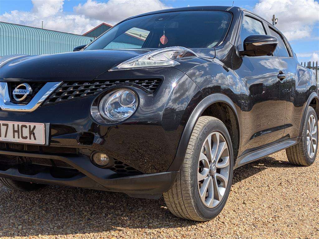 <p>2017 NISSAN JUKE TEKNA DCI</p>