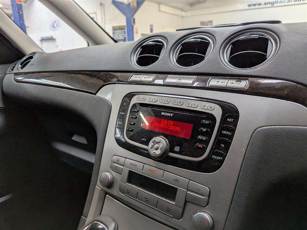 <p>2008 FORD GALAXY GHIA TDCI A</p>