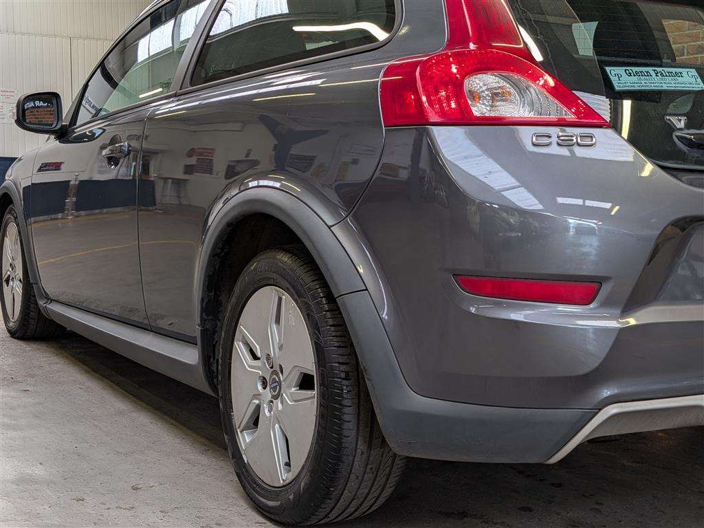 <p>2010 VOLVO C30 S D DRIVE</p>