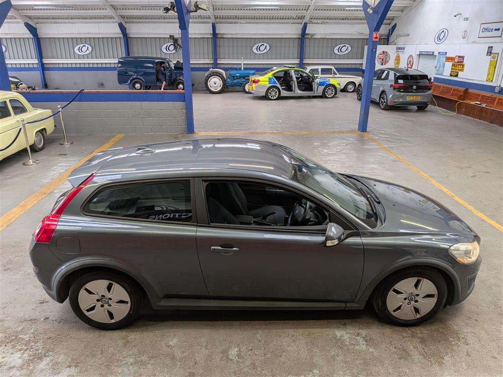 <p>2010 VOLVO C30 S D DRIVE</p>