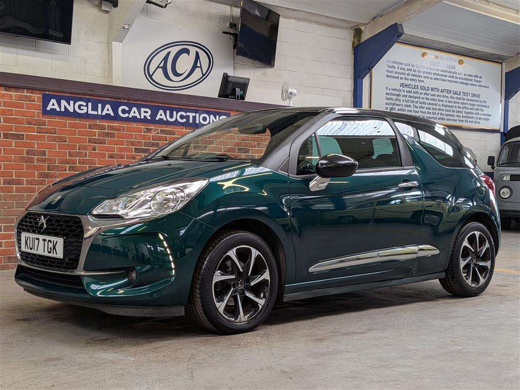 <p>2017 DS DS3 ELEGANCE PURETECH S/S</p>