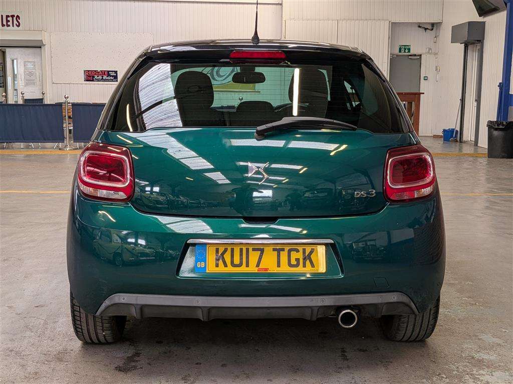 <p>2017 DS DS3 ELEGANCE PURETECH S/S</p>