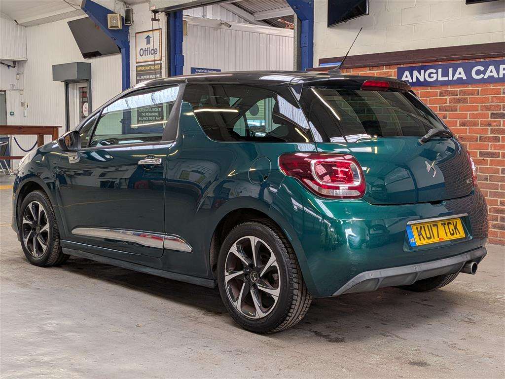 <p>2017 DS DS3 ELEGANCE PURETECH S/S</p>
