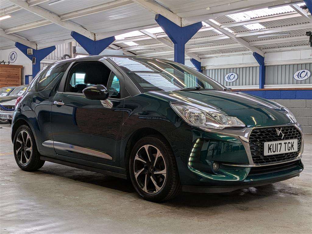 <p>2017 DS DS3 ELEGANCE PURETECH S/S</p>