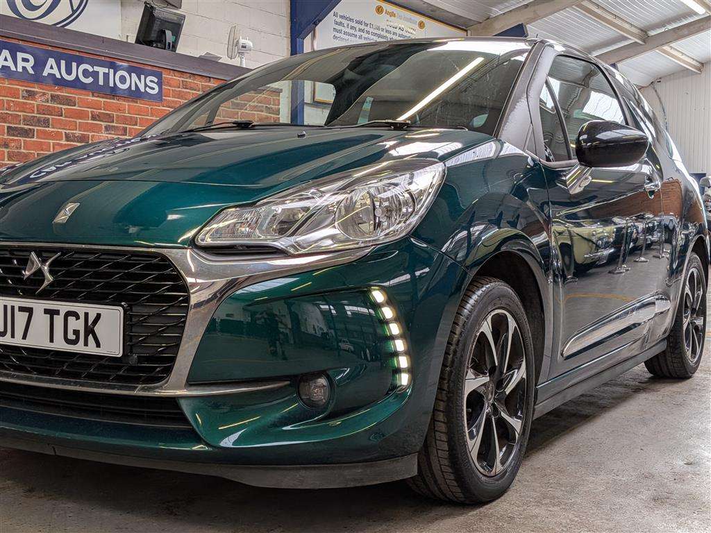 <p>2017 DS DS3 ELEGANCE PURETECH S/S</p>