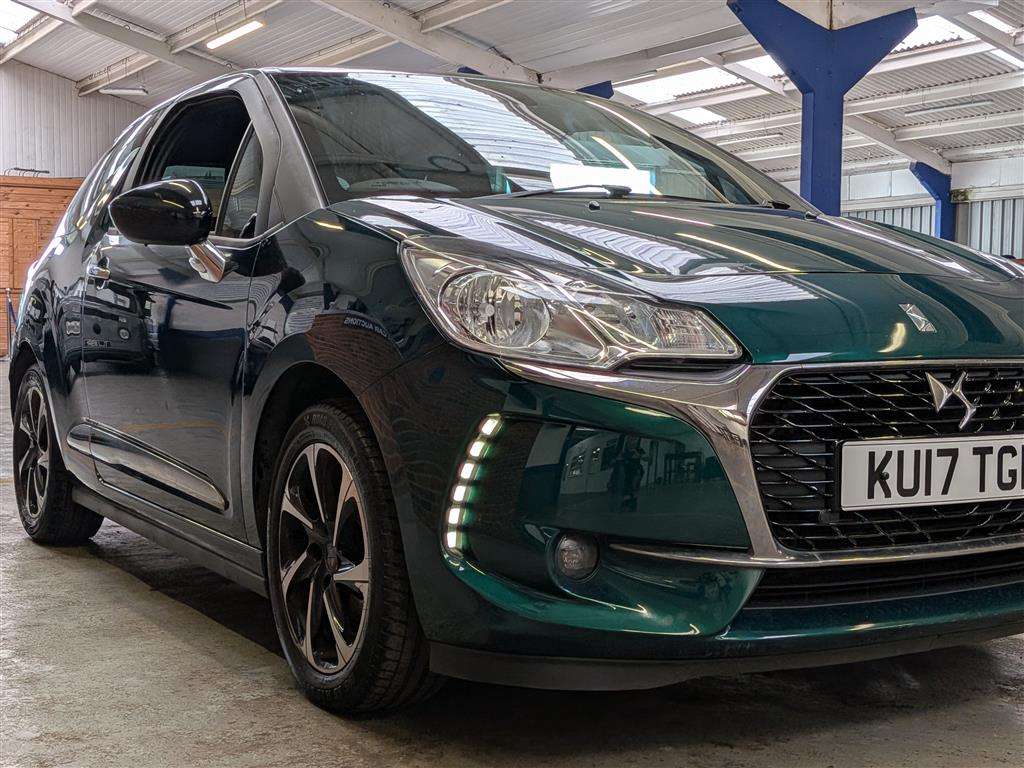 <p>2017 DS DS3 ELEGANCE PURETECH S/S</p>