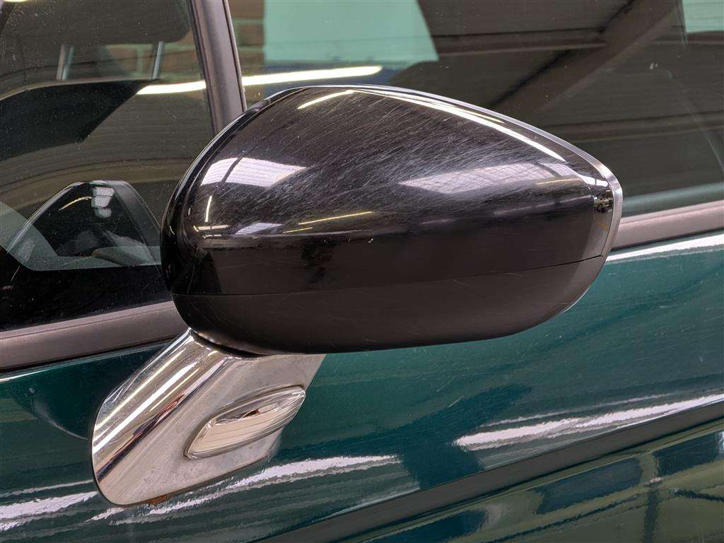 <p>2017 DS DS3 ELEGANCE PURETECH S/S</p>