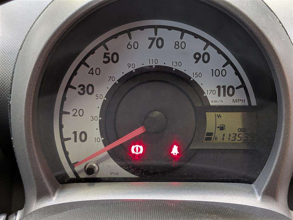 <p>2011 CITROEN C1 VT</p>