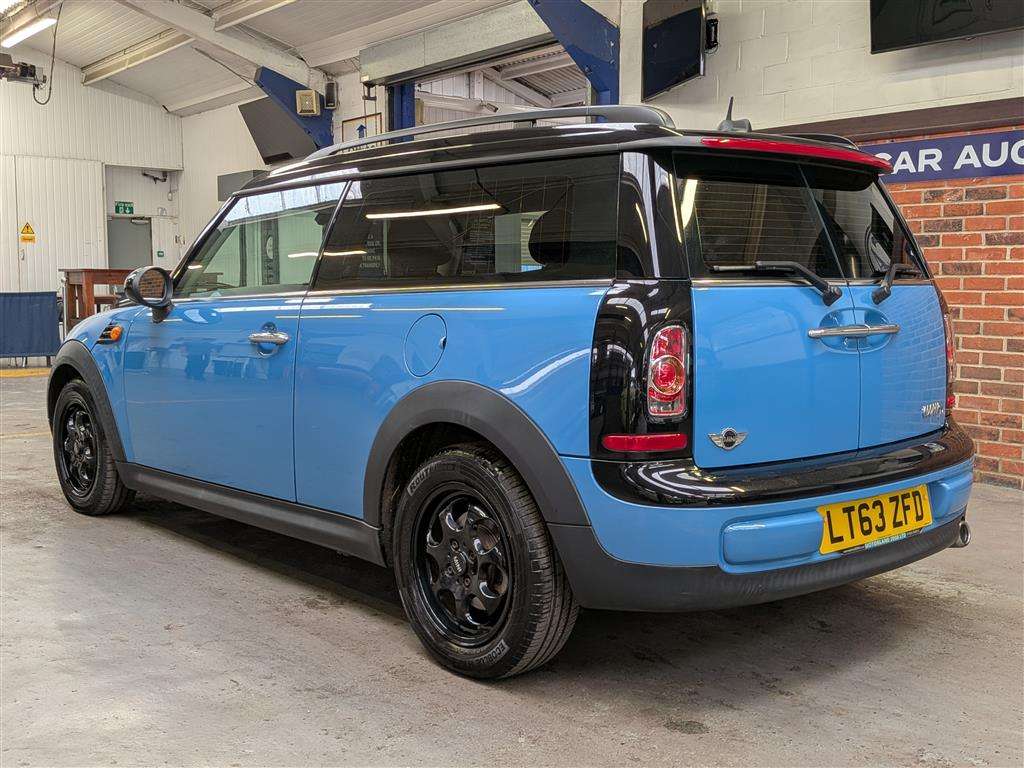 <p>2013 MINI COOPER CLUBMAN D</p>