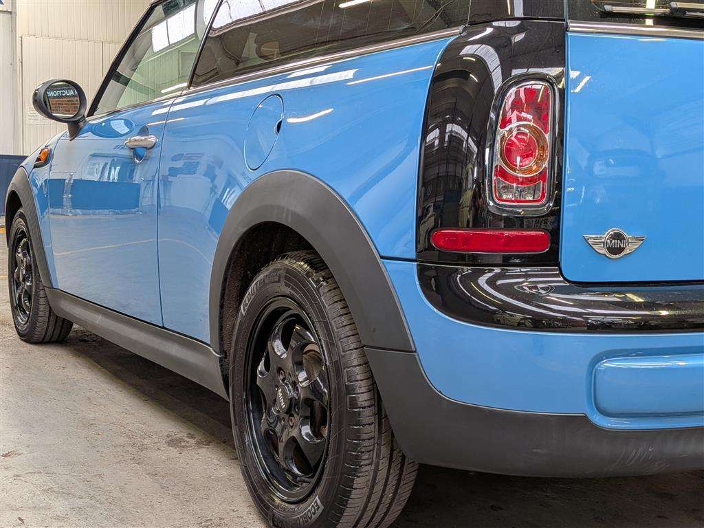 <p>2013 MINI COOPER CLUBMAN D</p>