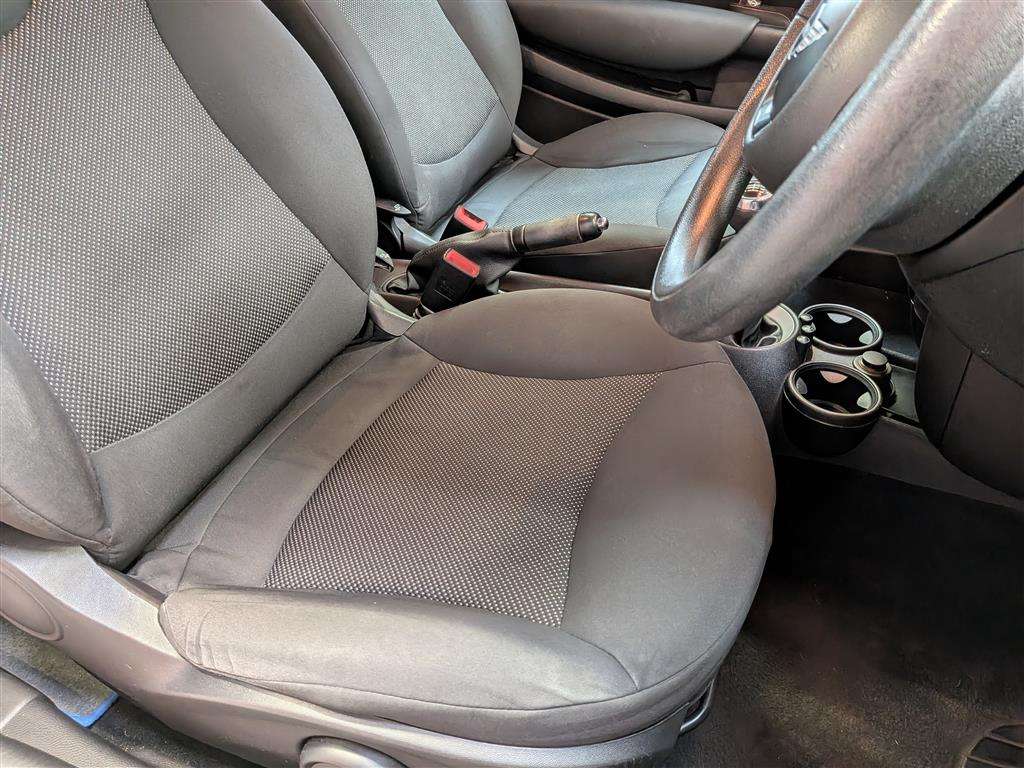 <p>2013 MINI COOPER CLUBMAN D</p>