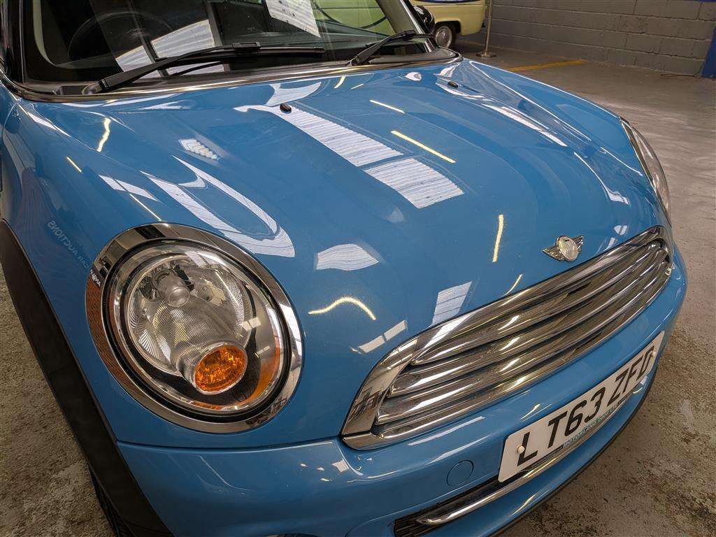 <p>2013 MINI COOPER CLUBMAN D</p>