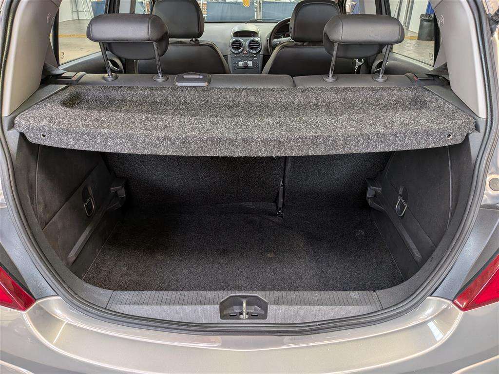 <p>2012 VAUXHALL CORSA SE</p>