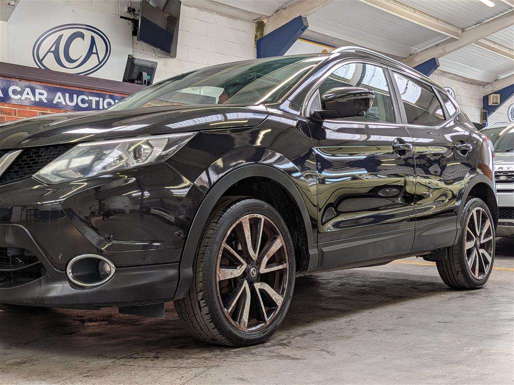 <p>2016 NISSAN QASHQAI TEKNA DCI</p>