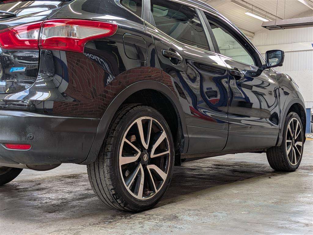 <p>2016 NISSAN QASHQAI TEKNA DCI</p>