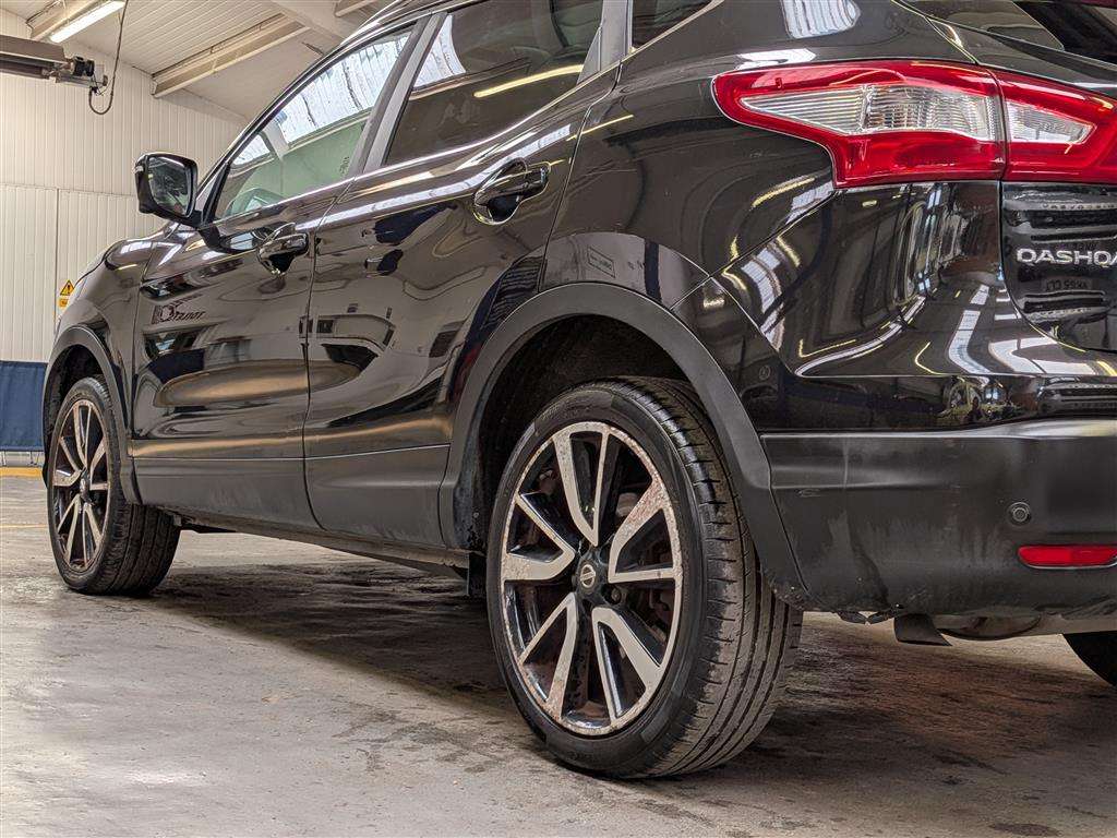<p>2016 NISSAN QASHQAI TEKNA DCI</p>