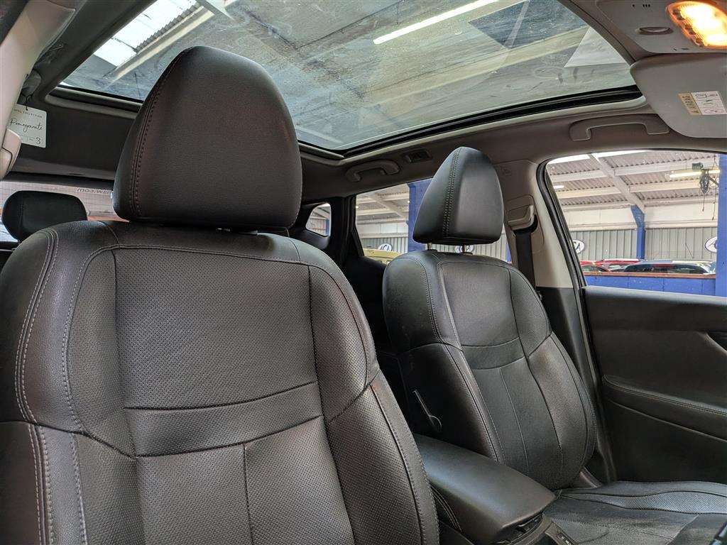 <p>2016 NISSAN QASHQAI TEKNA DCI</p>