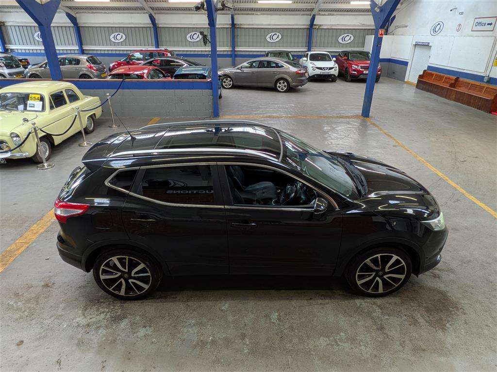 <p>2016 NISSAN QASHQAI TEKNA DCI</p>