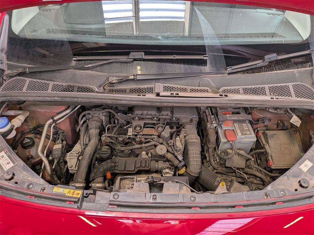 <p>2020 CITROEN BERLINGO 650 EN-PRISE BHD</p>